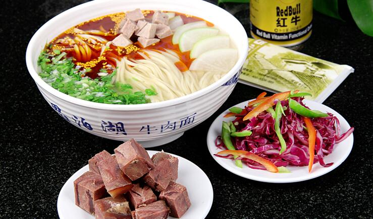 一年四季都離不開(kāi)的**美食牛肉面