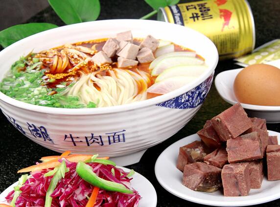 甘肅省商務(wù)廳舉辦今年首屆蘭州牛肉拉面培訓(xùn)班