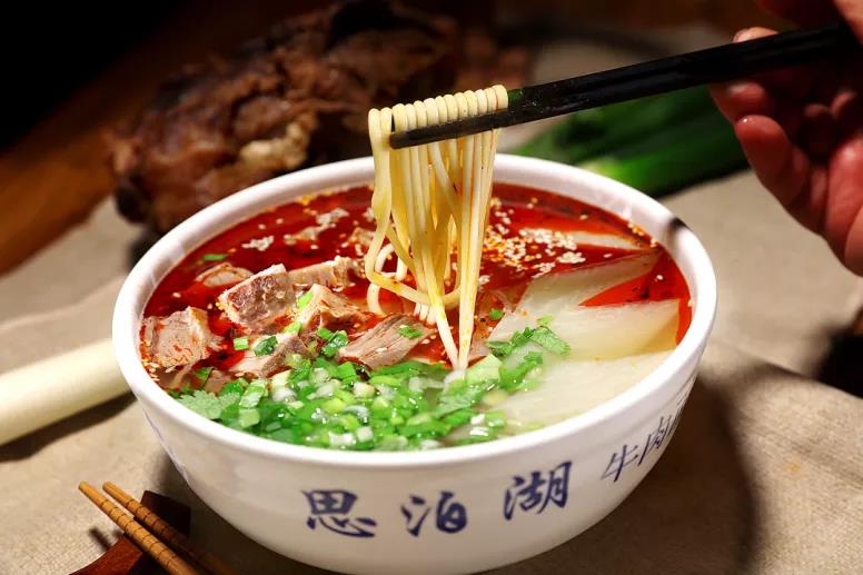什么！他們竟然是這樣吃面的？