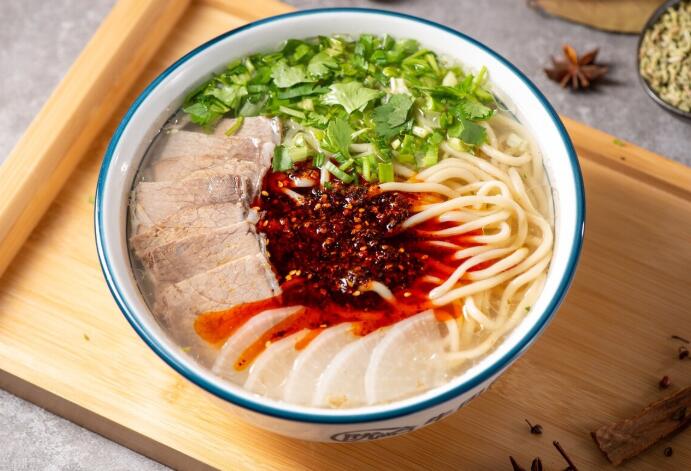 市商務(wù)局啟動(dòng)蘭州牛肉面線上線下“迎新春 促消費(fèi)”年貨節(jié)品鑒活動(dòng)